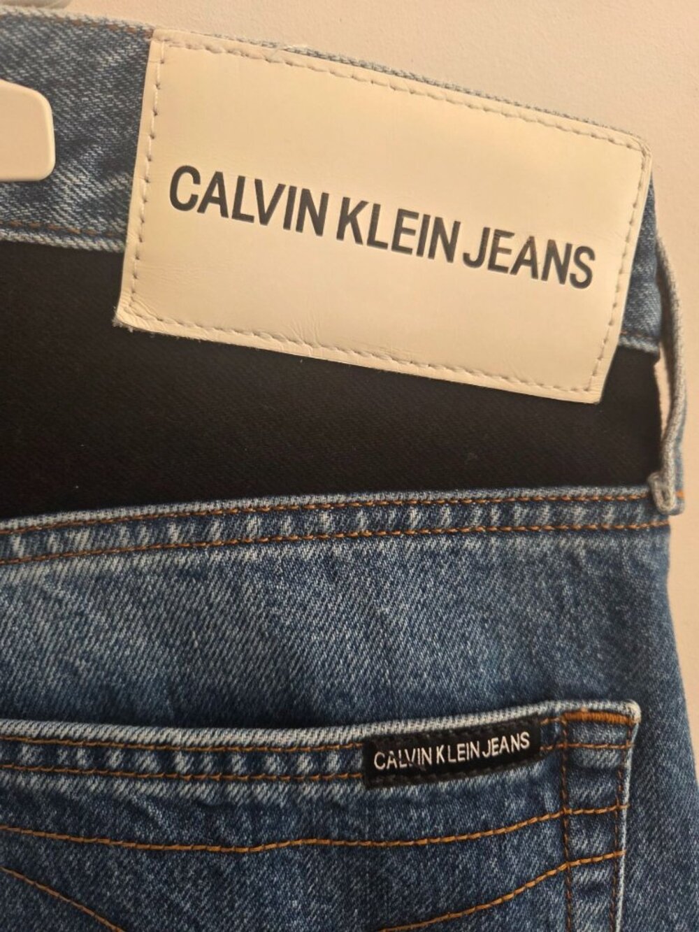 Calvin Klein Premium Italian Denim Jeans 34X32 Contrast Patch Detailing Modern F - Picture 4 of 10